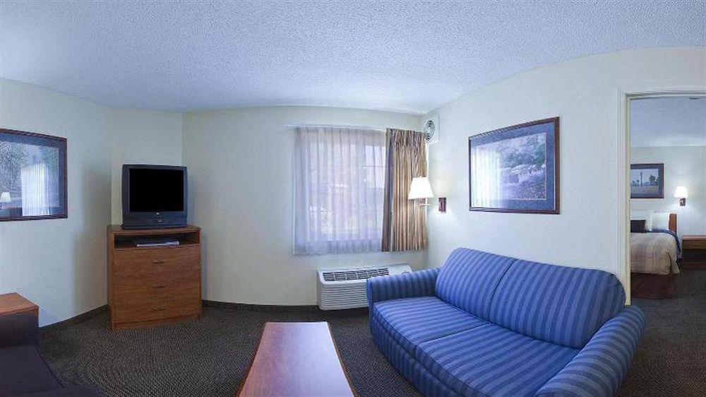 Candlewood Suites Newport News-Yorktown By Ihg Extérieur photo